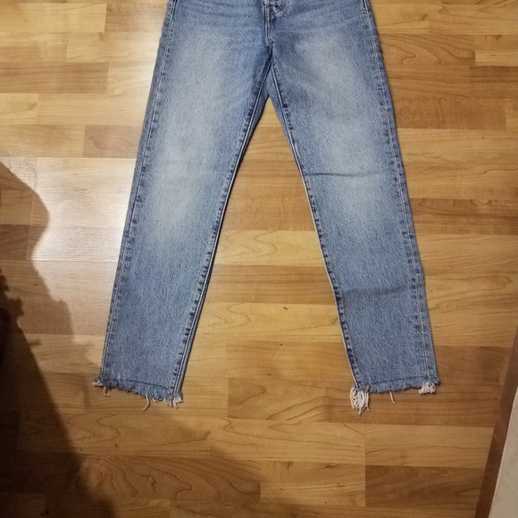 LEVI WEDGIE DENIUM JEANS STRAIGHT HIGH RISE RAW HEM 24 - Picture 8 of 9